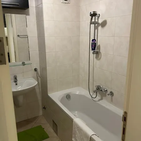 Premier 3 Belville * Belgrade